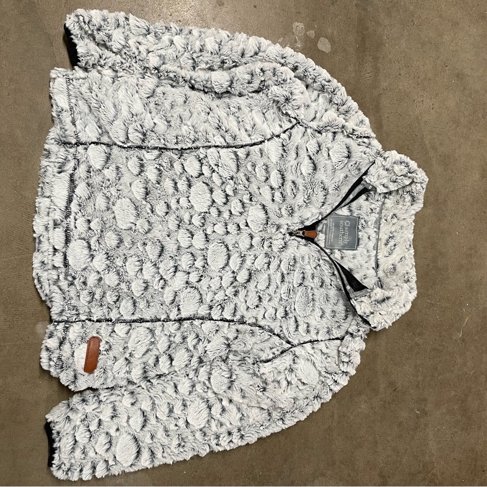 Simply Southern Gray Textured fuzzy Jacket